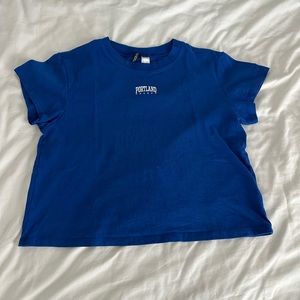 H and m blue cropped tee shirt